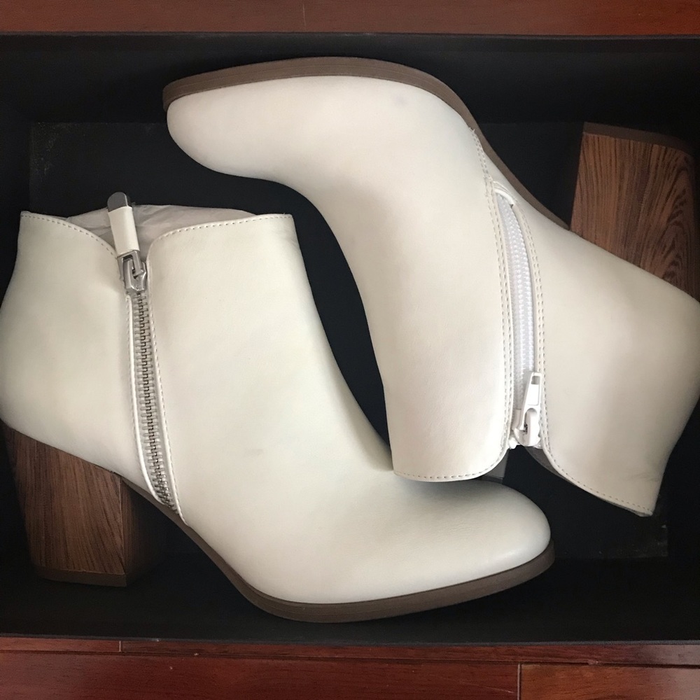 New White Booties With Stack Heel - image 2